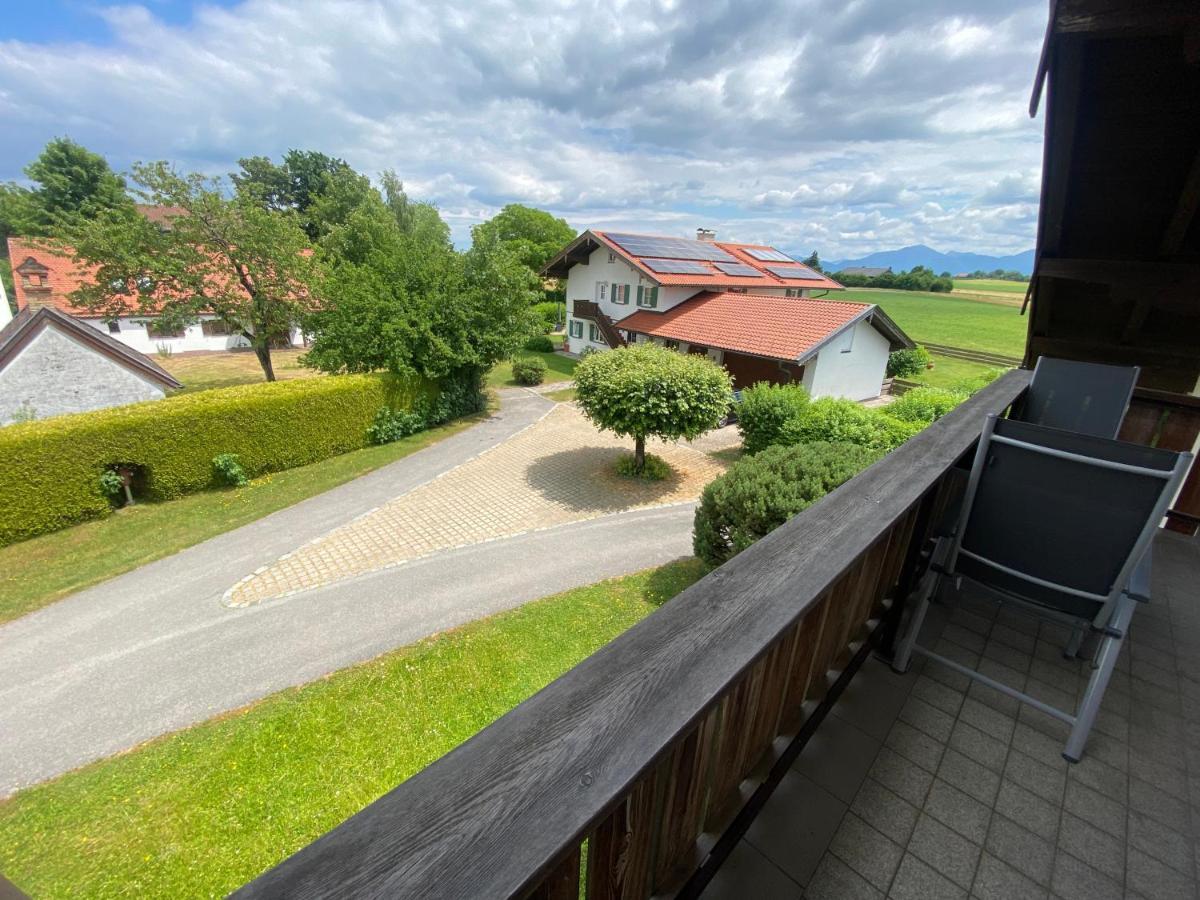 Ferienwohnung Baumgartner Chiemseeliebe 2Og Breitbrunn am Chiemsee Exterior photo